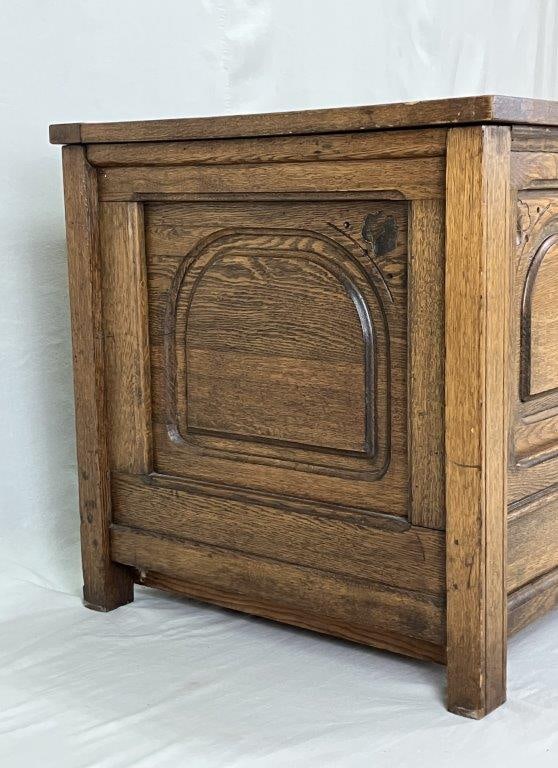 Fine Oak Blanket Chest - 7