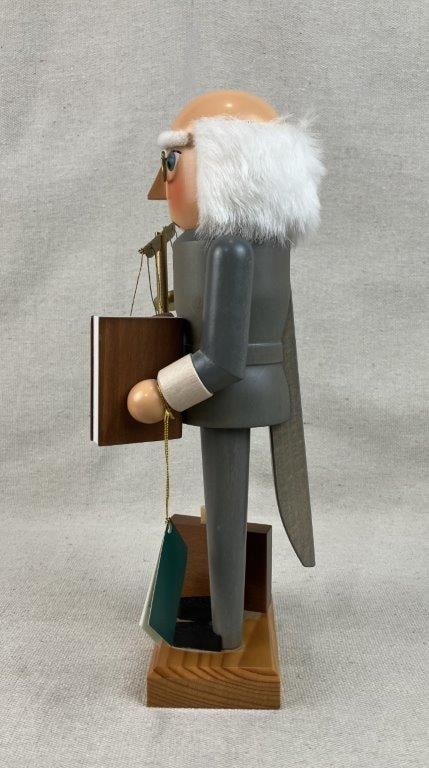 German Lawyer Nutcracker - 2