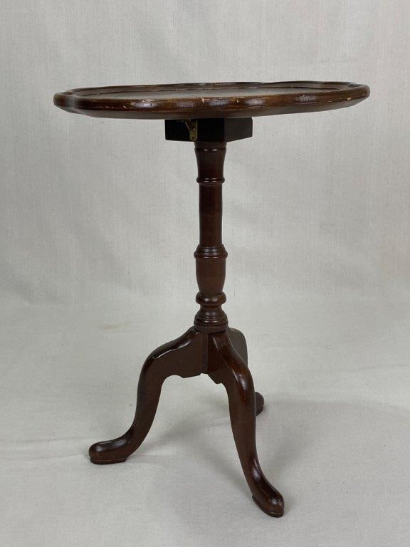 Tilt Top Stand - 3
