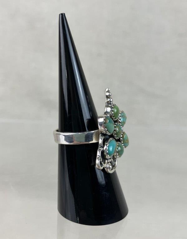 Navajo Style Sterling Silver and Turquoise Ring - 3