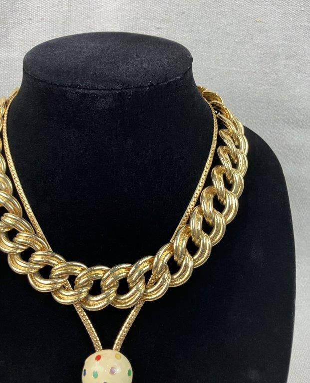 Vintage Gold-Tone Costume Jewelry Assortment - 4