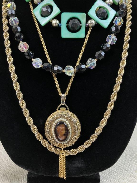 Vintage Green Jewelry Box and Jewelry Assortment - 2