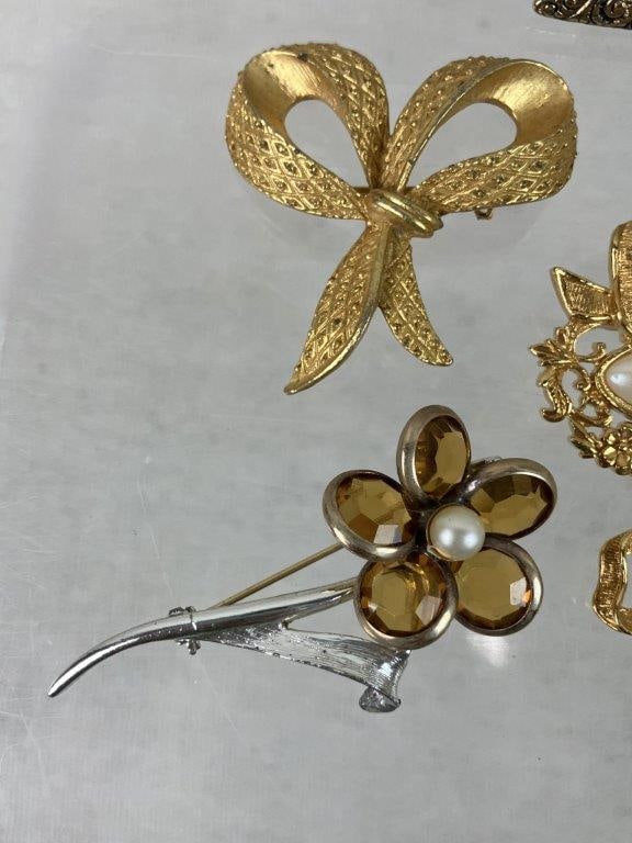 Gold and Silver-tone Brooches Including Sarah Coventry and Coro - 4