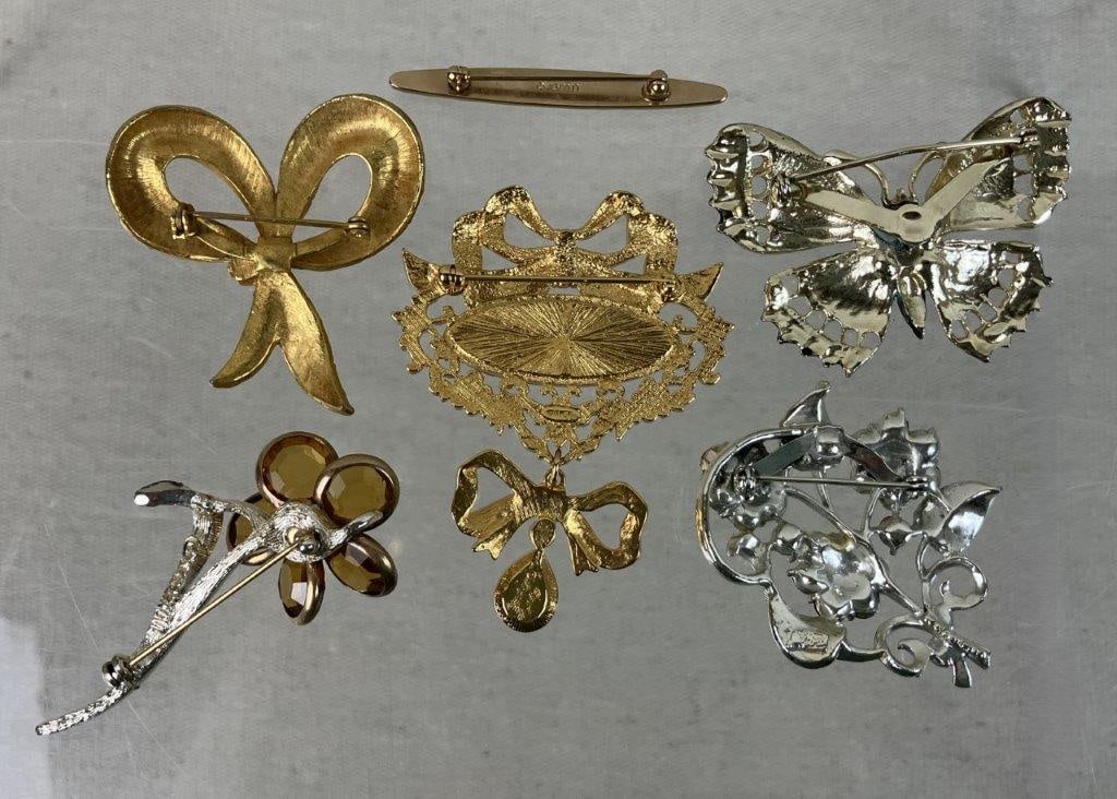 Gold and Silver-tone Brooches Including Sarah Coventry and Coro - 6