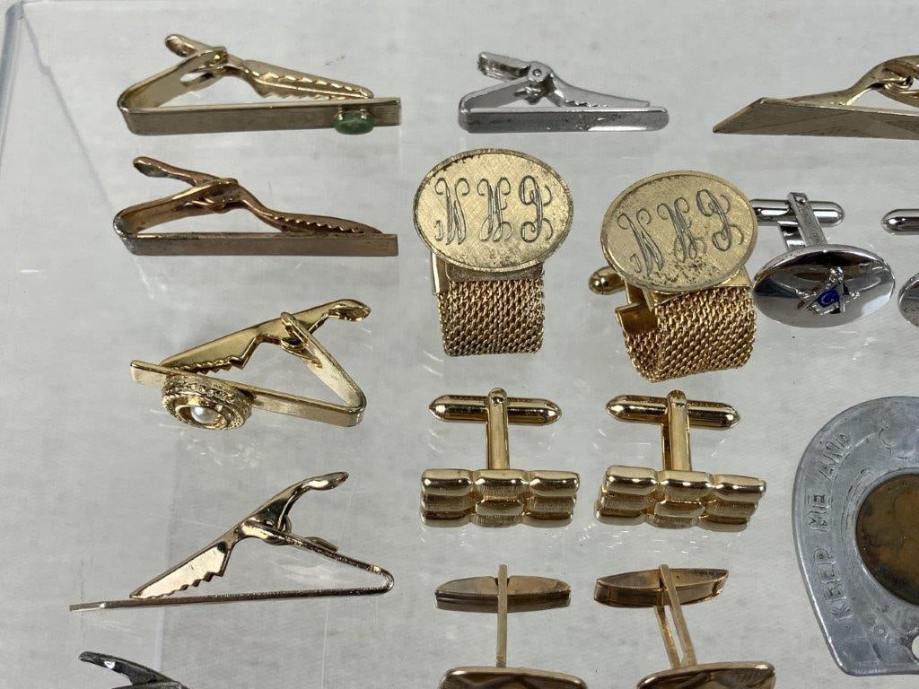 Men’s Vintage Accessory Assortment - 3