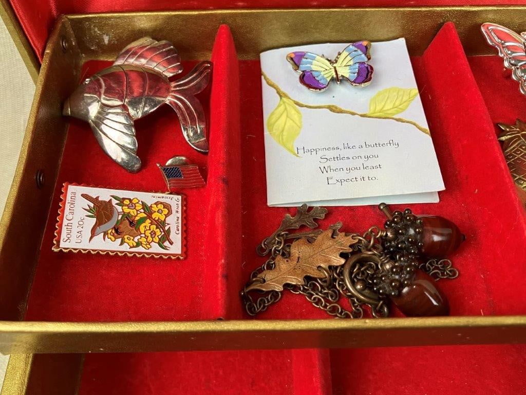 Vintage Buxton Gilt Leather Jewelry Box and Collection - 7