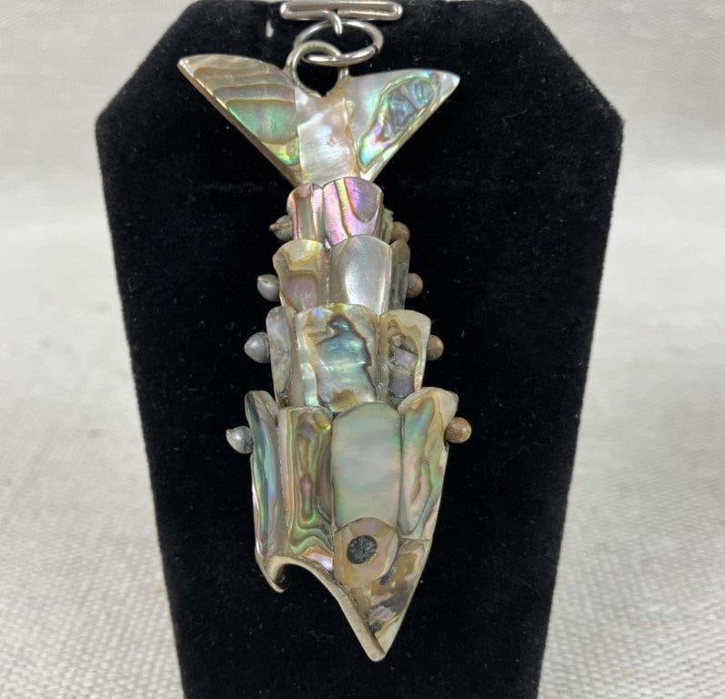 Abalone Shell Flower Bracelet and Fish Pendant - 3