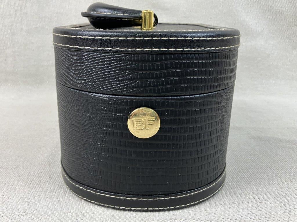Bentony Black Leather Vanity Case - 7