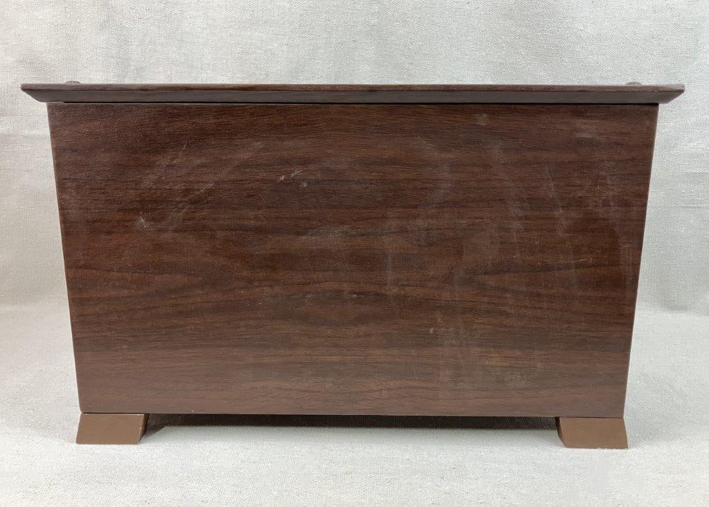 Vintage Faux Wood Jewelry Box - 9
