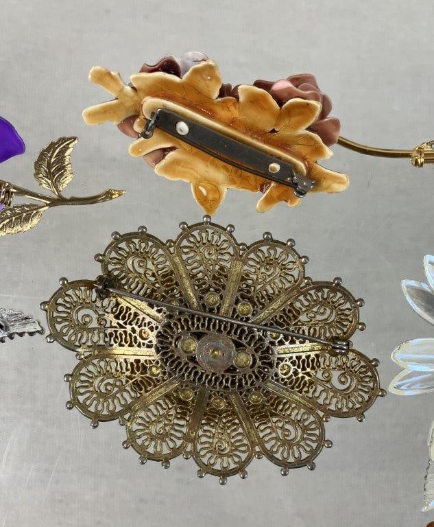 Assortment of Floral Brooches Including Sandor - 7