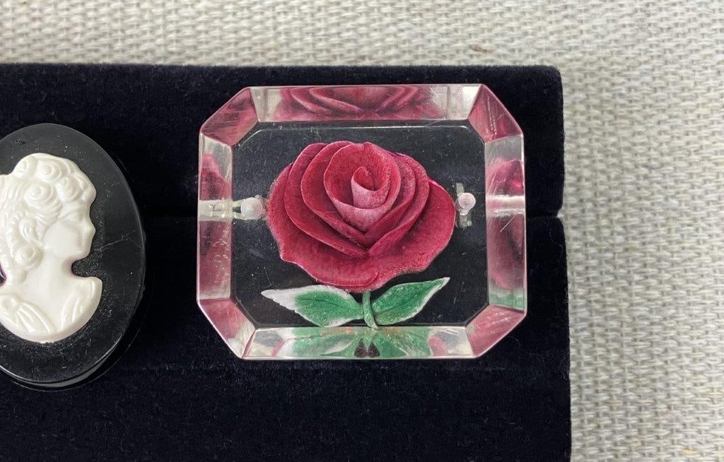 Vintage Jewelry Assortment Including Castelcliff - 7