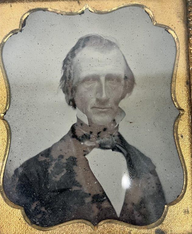 19th Century Daguerreotype Portrait of Man - 2