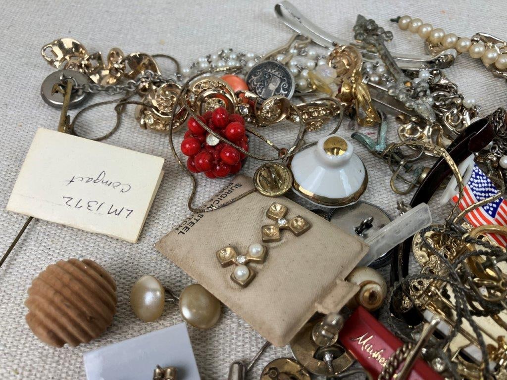 Vintage Jewelry Assortment - 7