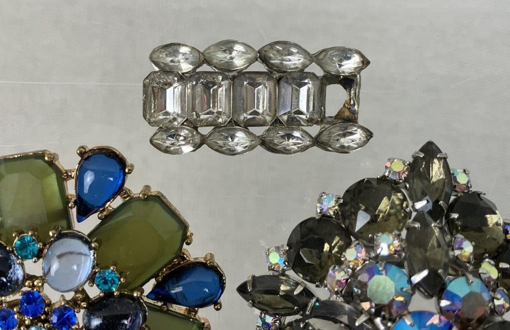 Vintage Costume Jewelry Earrings and Brooches - 2