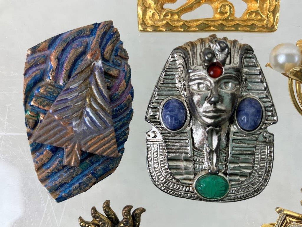 Assortment of Vintage Brooches - 3