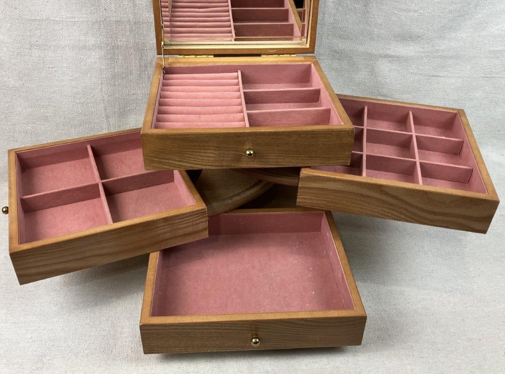Vintage Accordian Swivel Jewelry Box - 5