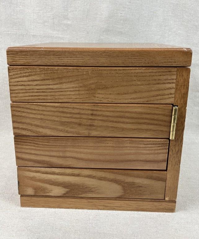 Vintage Accordian Swivel Jewelry Box - 7