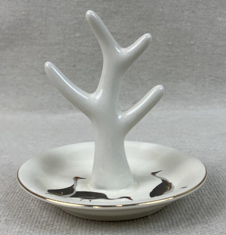 Otigiri Porcelain Ring Holder by Wendy Morgan - 2