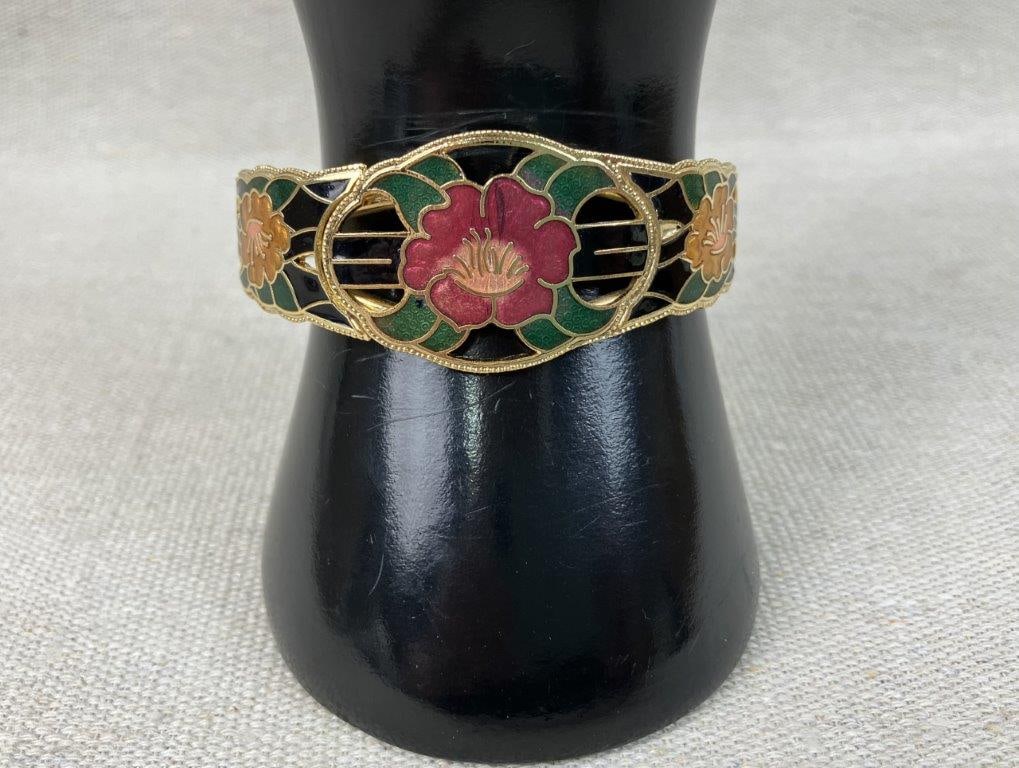 Art Nouveau Style Enamel Hinged Bangle - 4