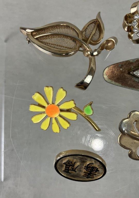 Group of Vintage Brooches - 4