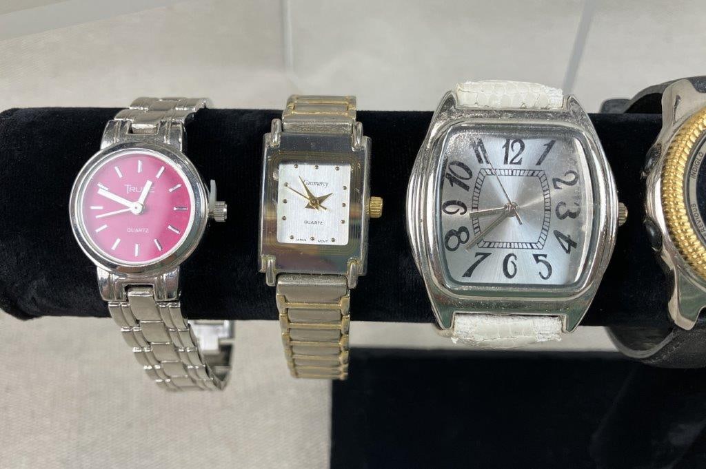 Women's Vintage Wristwatch Assortment - 2