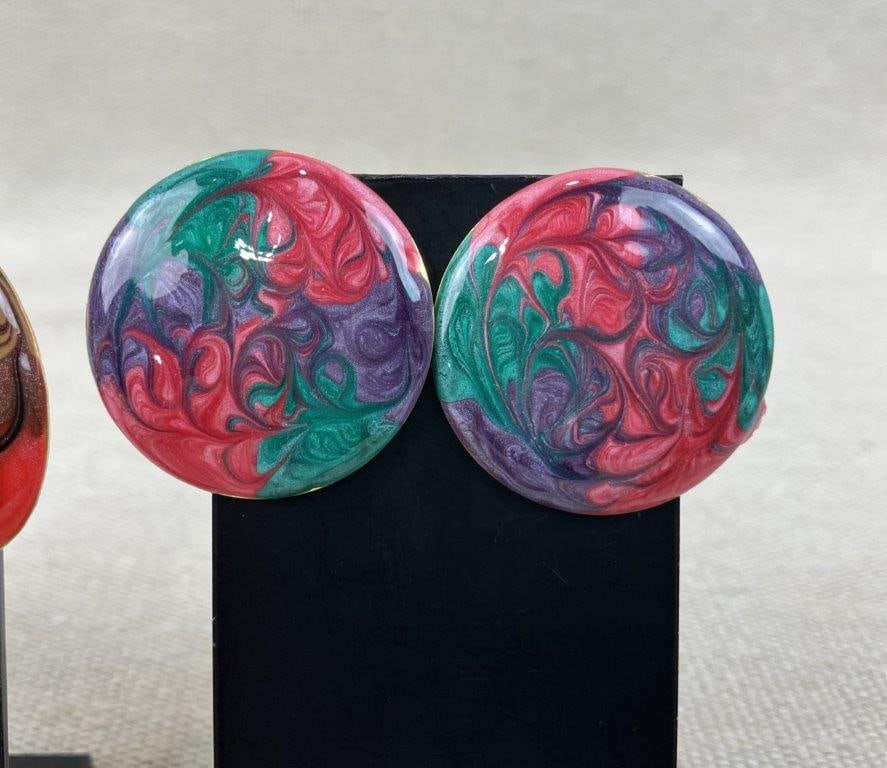 Group of Modernist Enamel Iridescent Earrings - 7