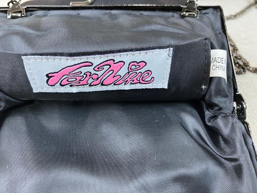 Lot of Purses - 7