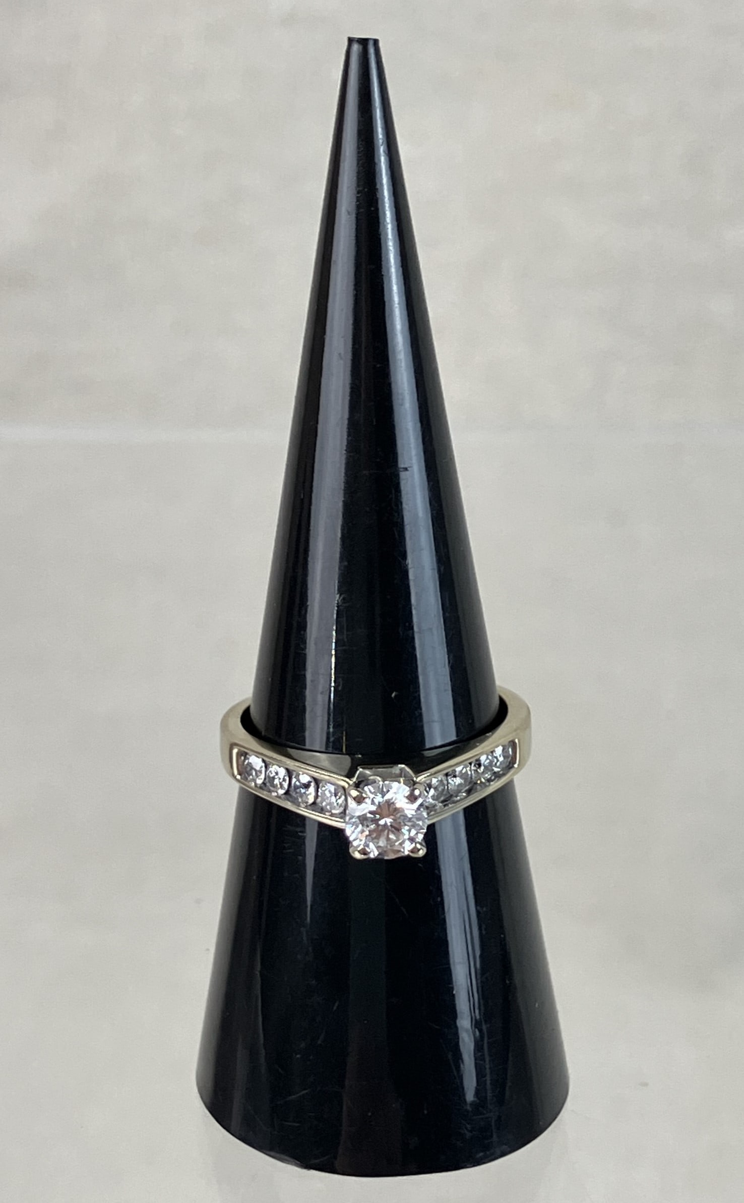 Diamond 14KT White Gold Ring - 2