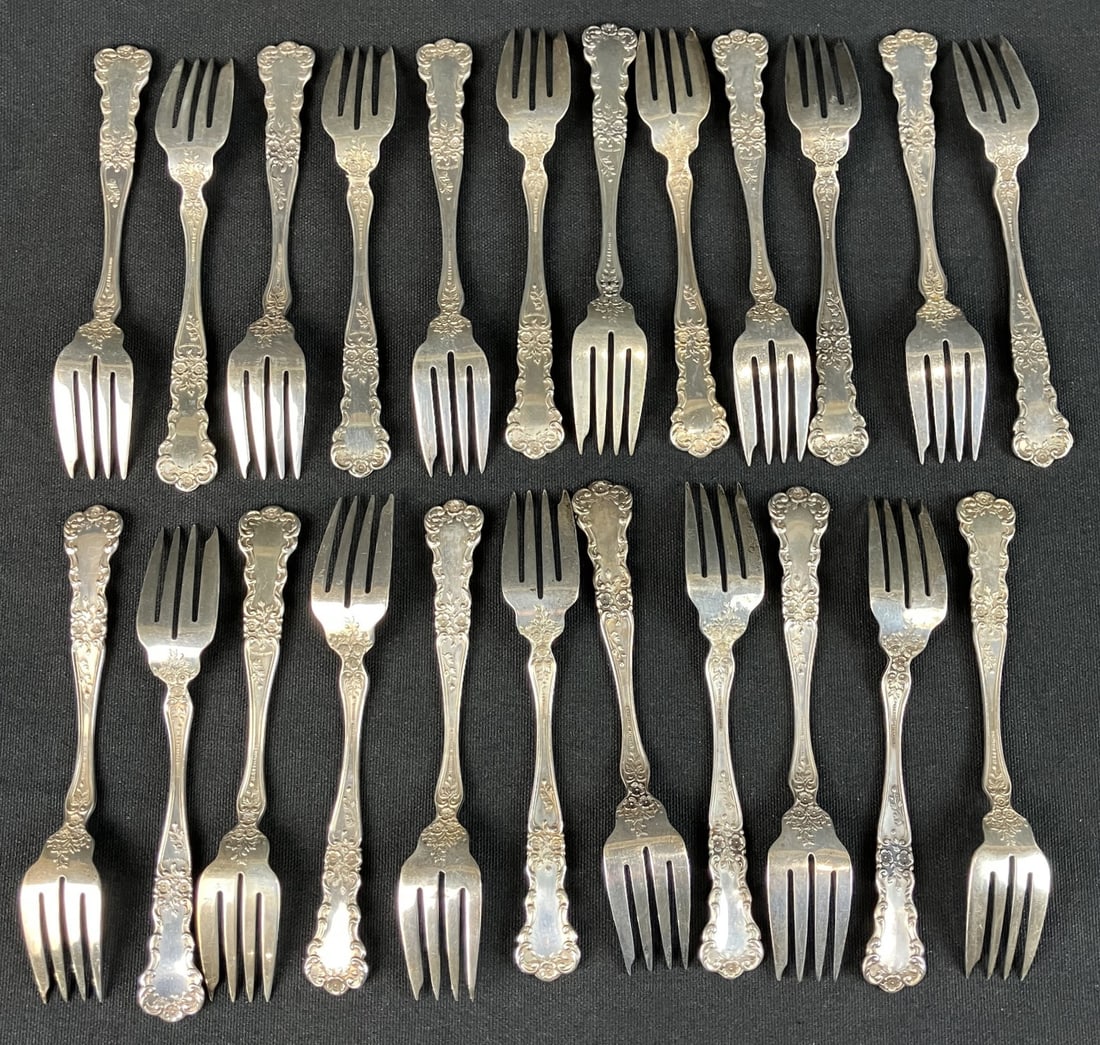 Gorham Buttercup Sterling Silver Flatware Set - 10