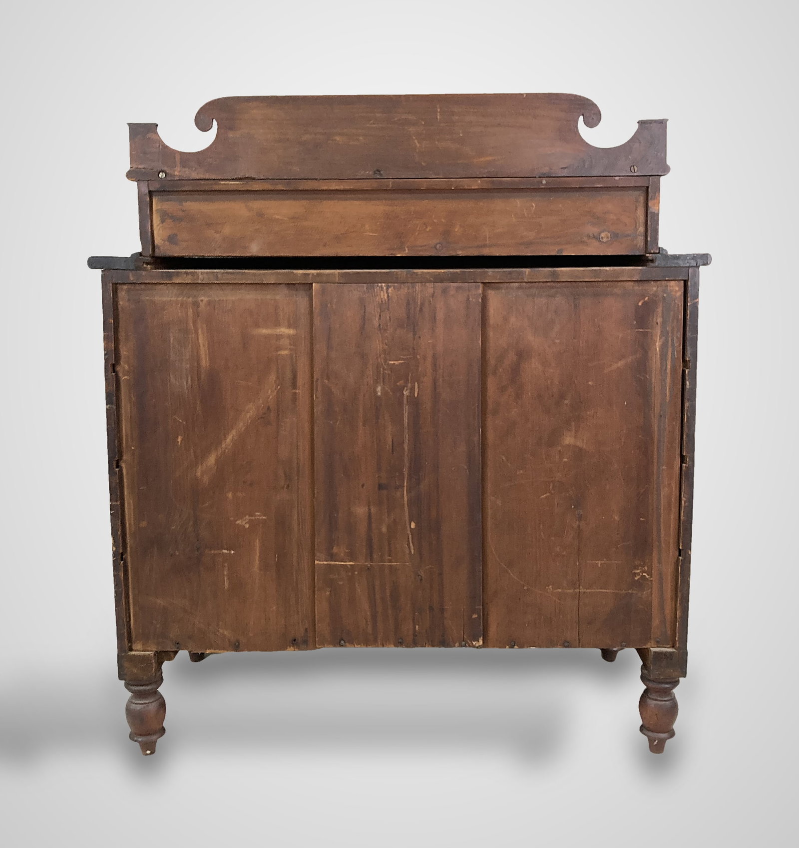19th Century American Flame Mahogany Chest Of Drawers - 7