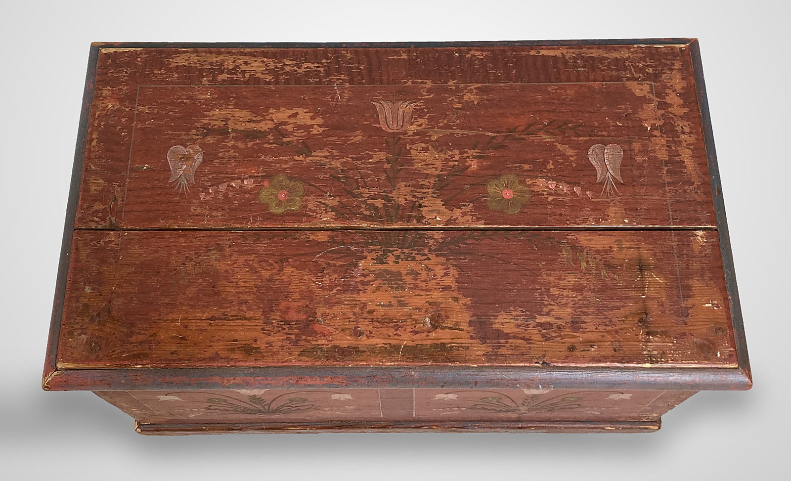 19th Century Paint Decorated Child's Blanket Chest - 2