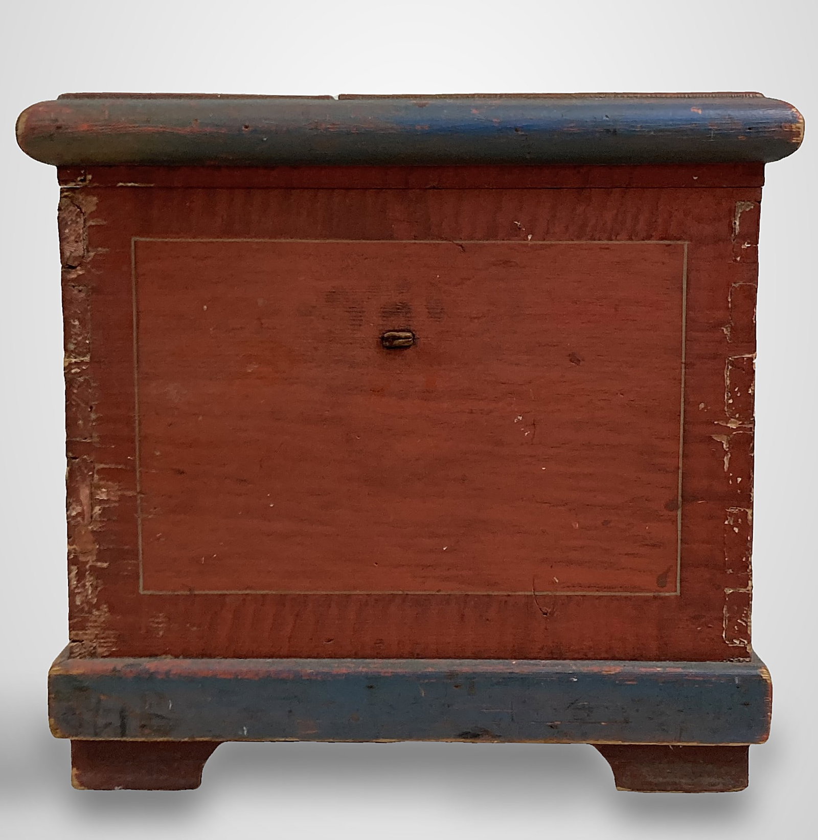 19th Century Paint Decorated Child's Blanket Chest - 9