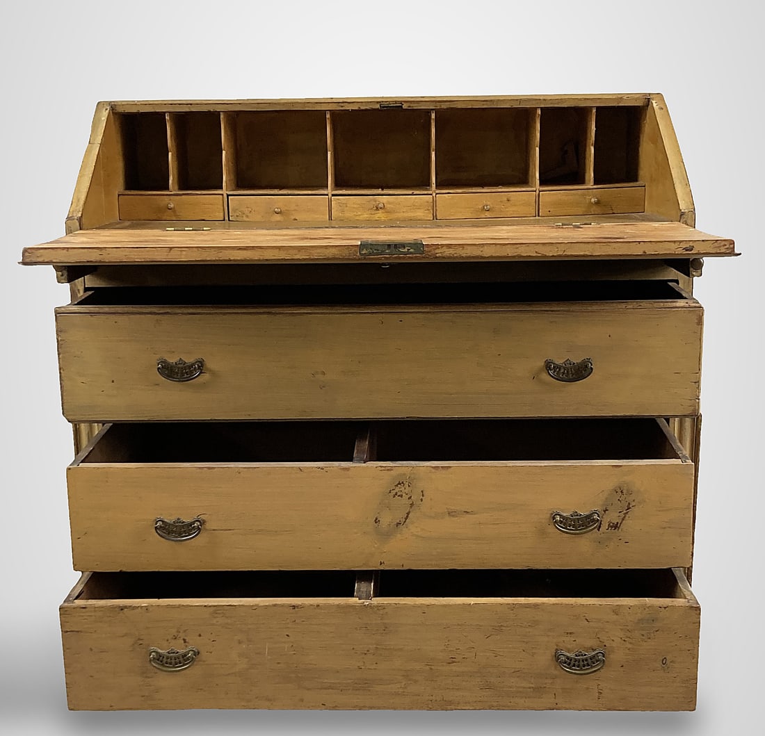 19th Century Mustard Painted Slant Front Desk - 3