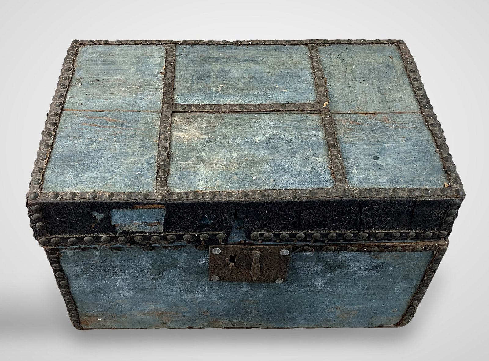 Small Blue Painted Trunk - 2