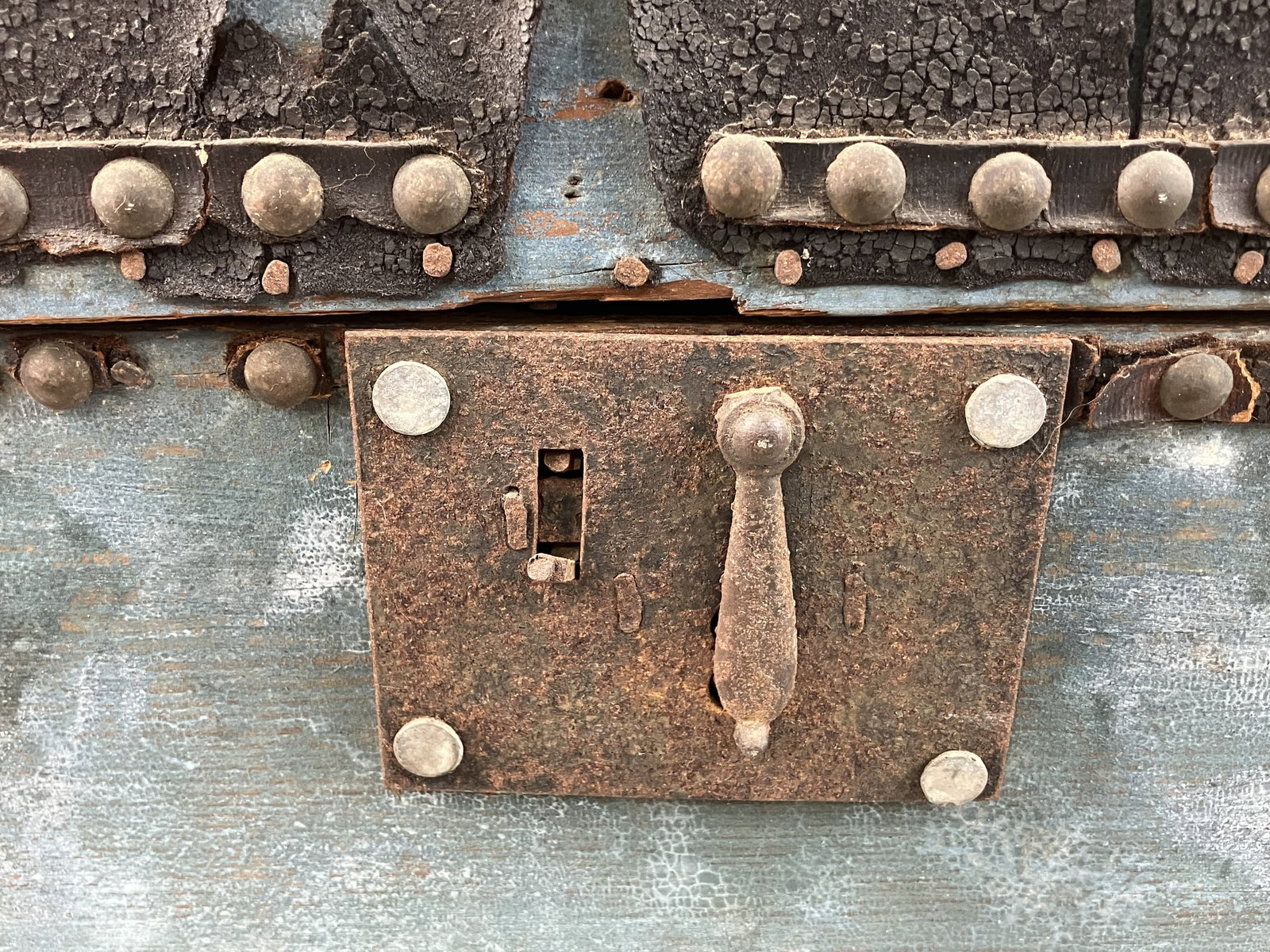 Small Blue Painted Trunk - 4