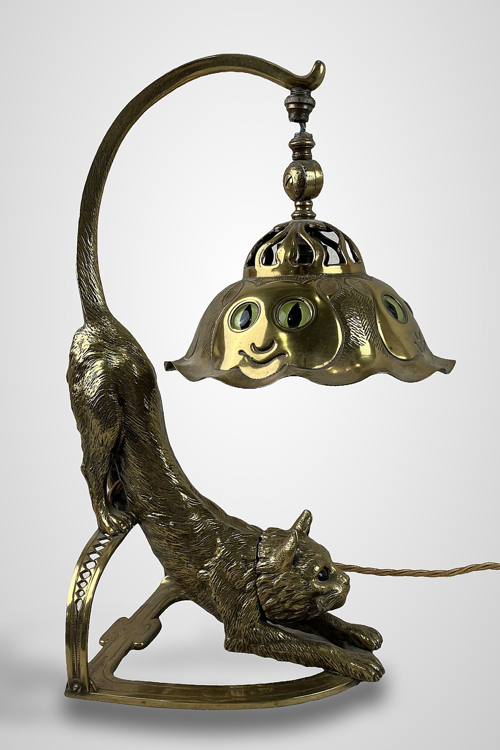 Hermann Eichberg Art Nouveau Bronze Hunting Cat Lamp - 6