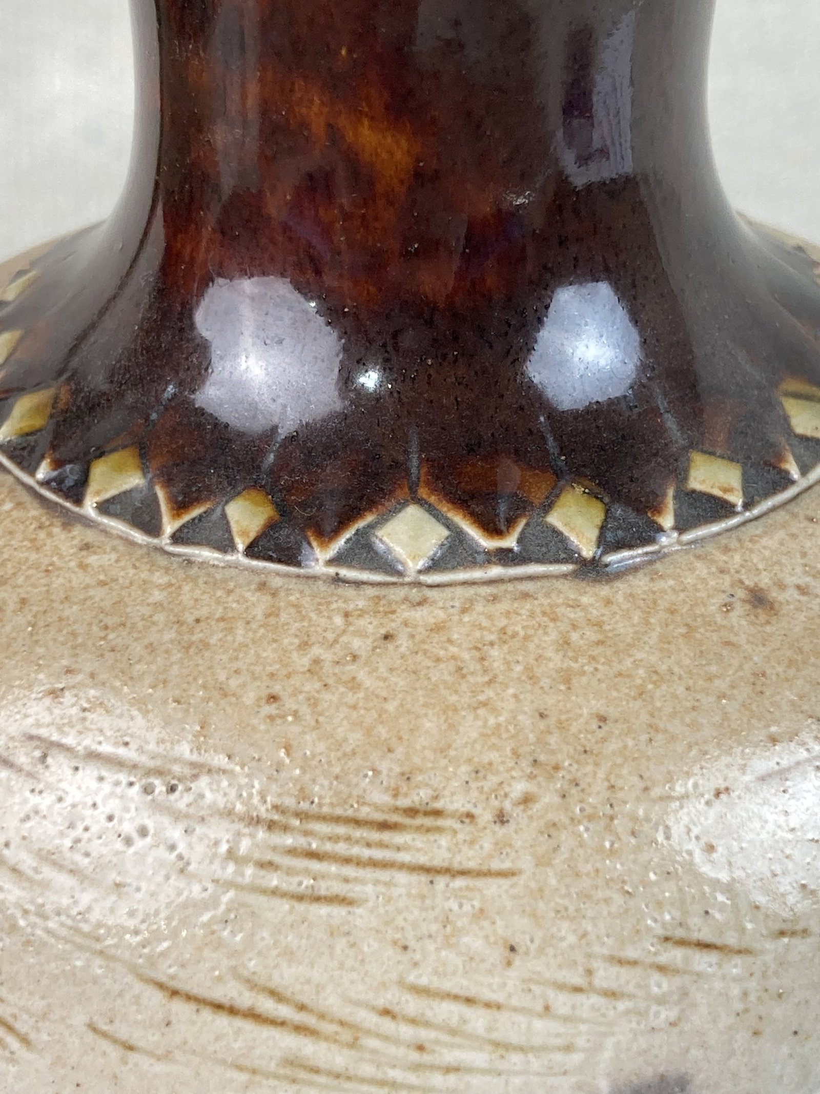Pair of Hannah Barlow Doulton Lambeth Cat Pitchers - 4