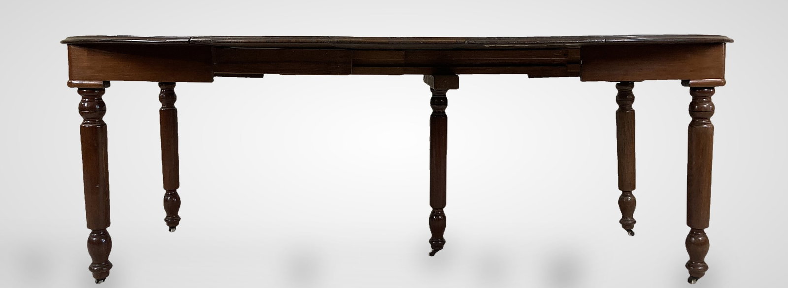 19th Century Oval Walnut Dining Table - 3