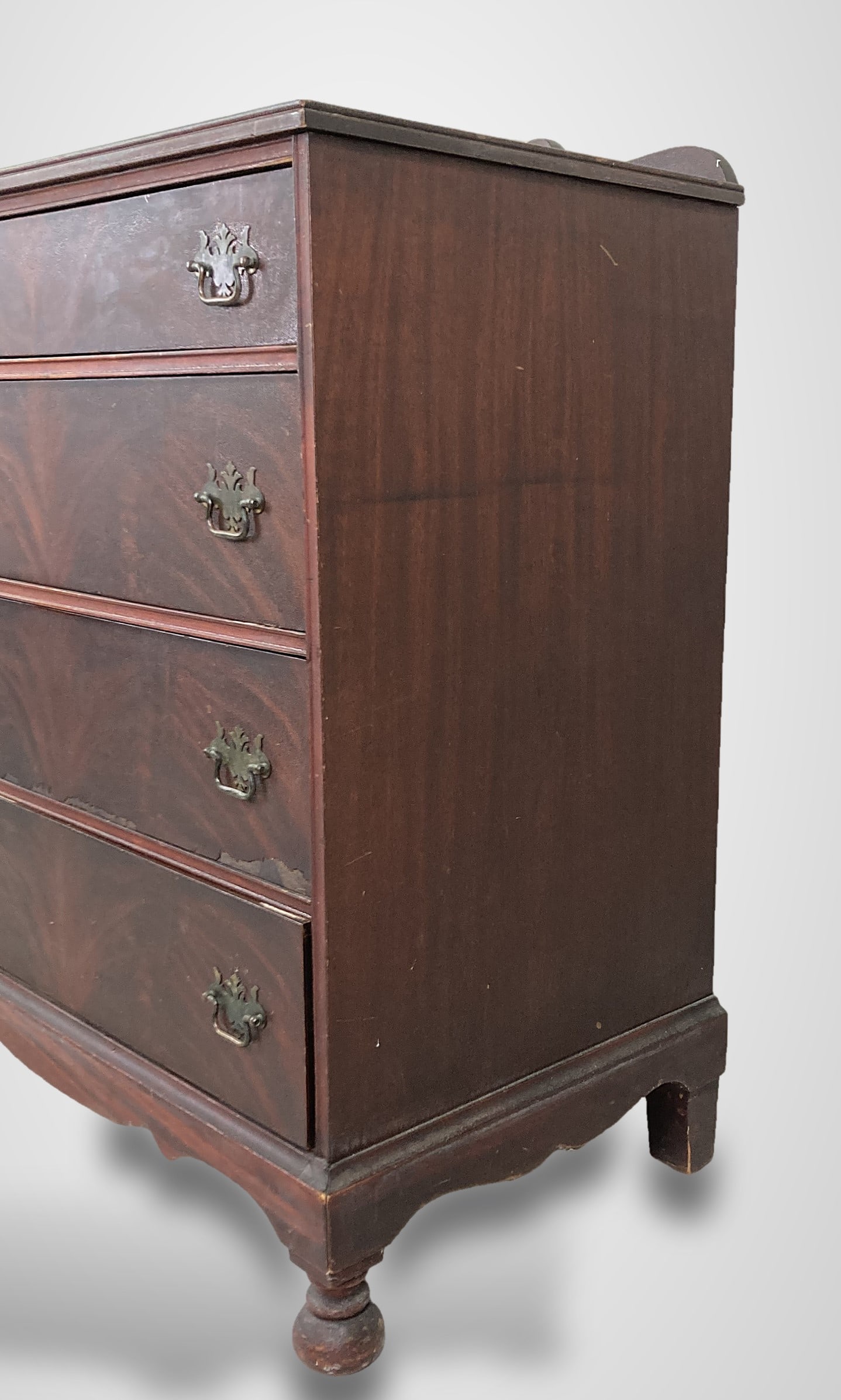 Flame Mahogany Chest - 7