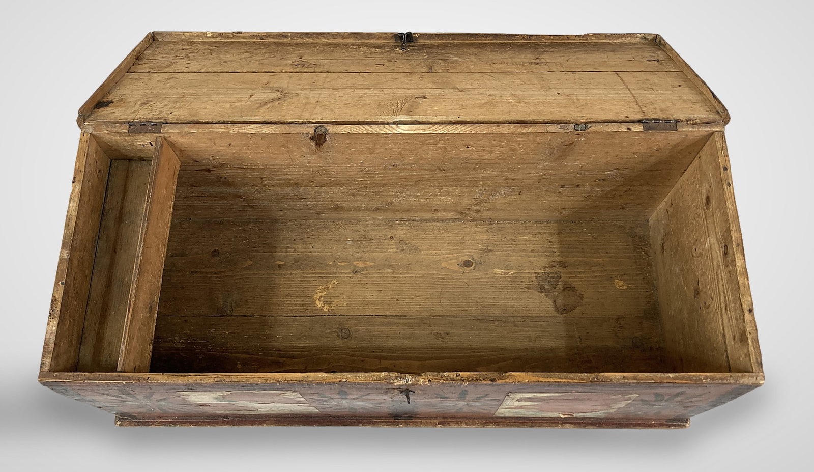 19th Centry Folk Art Blanket Chest - 3