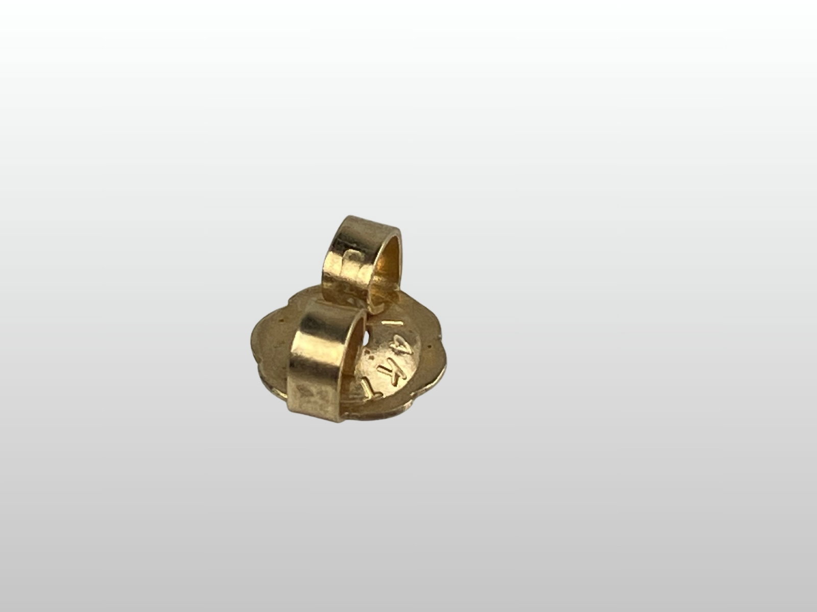 14KT Pearl Stud Earrings - 3