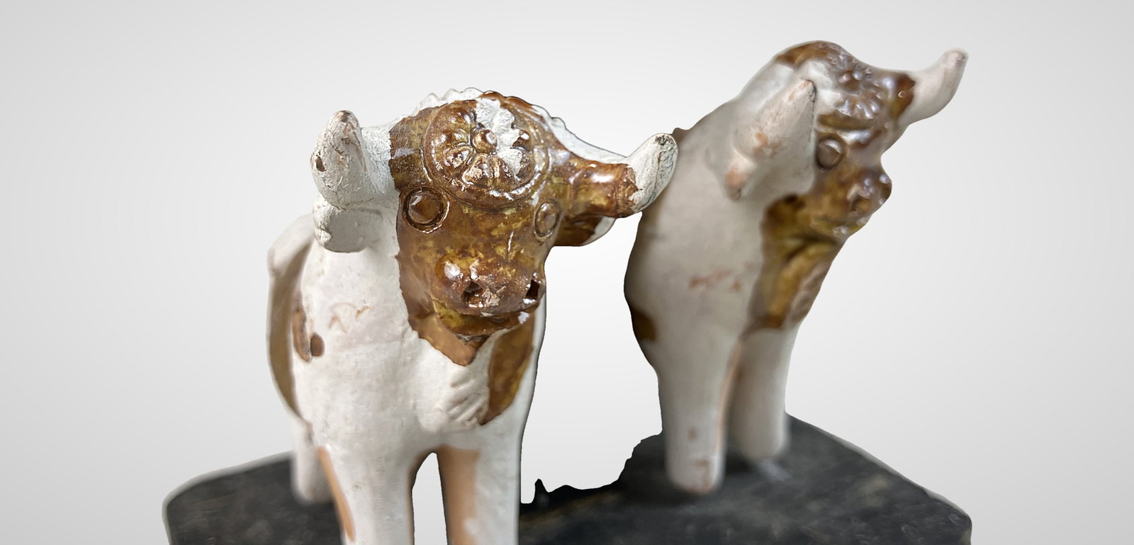 Peruvian Folk Art Toritos de Pucara Bulls - 3