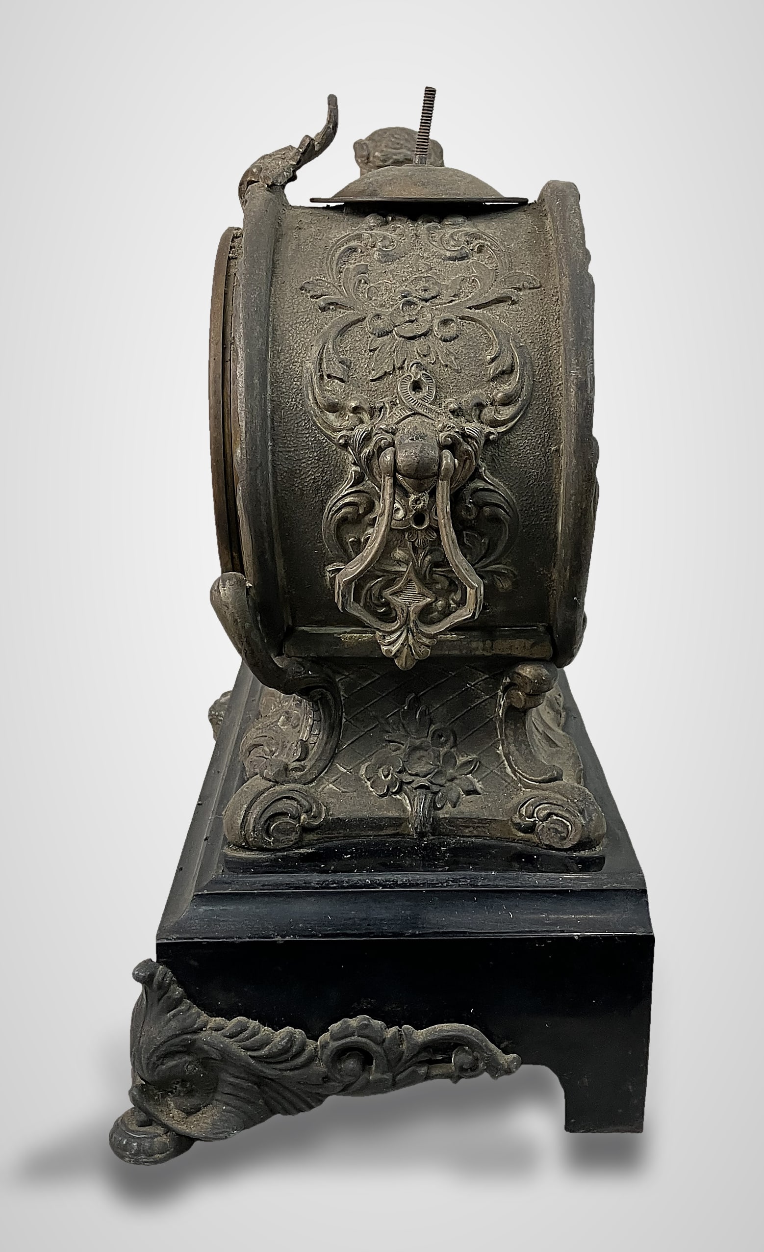 Neoclassical New Haven Figural Mantel Clock - 5