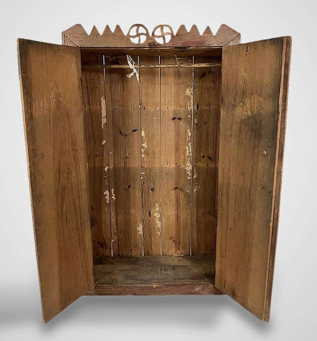 Primitive Southern Painted Cupboard - 2