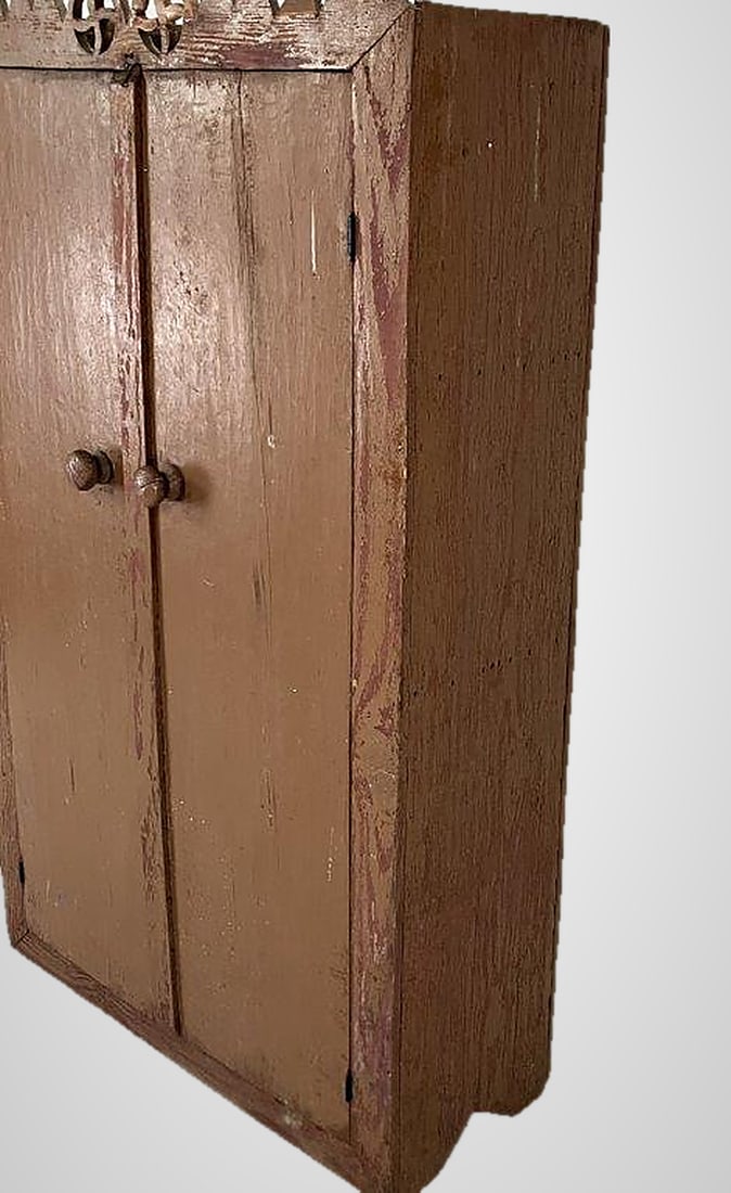Primitive Southern Painted Cupboard - 5
