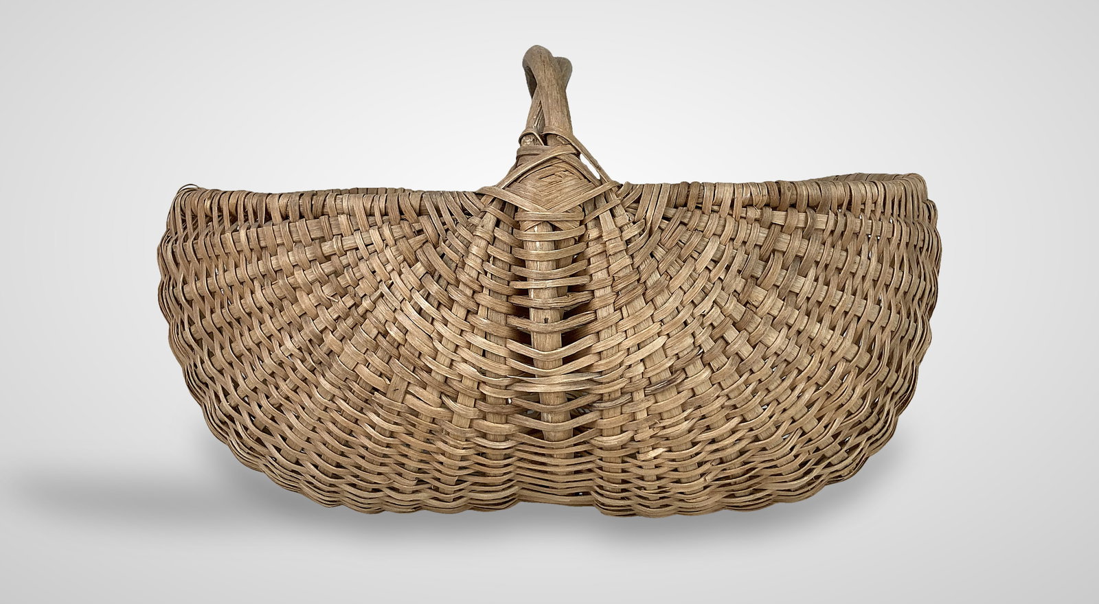 Country Buttocks Basket - 2