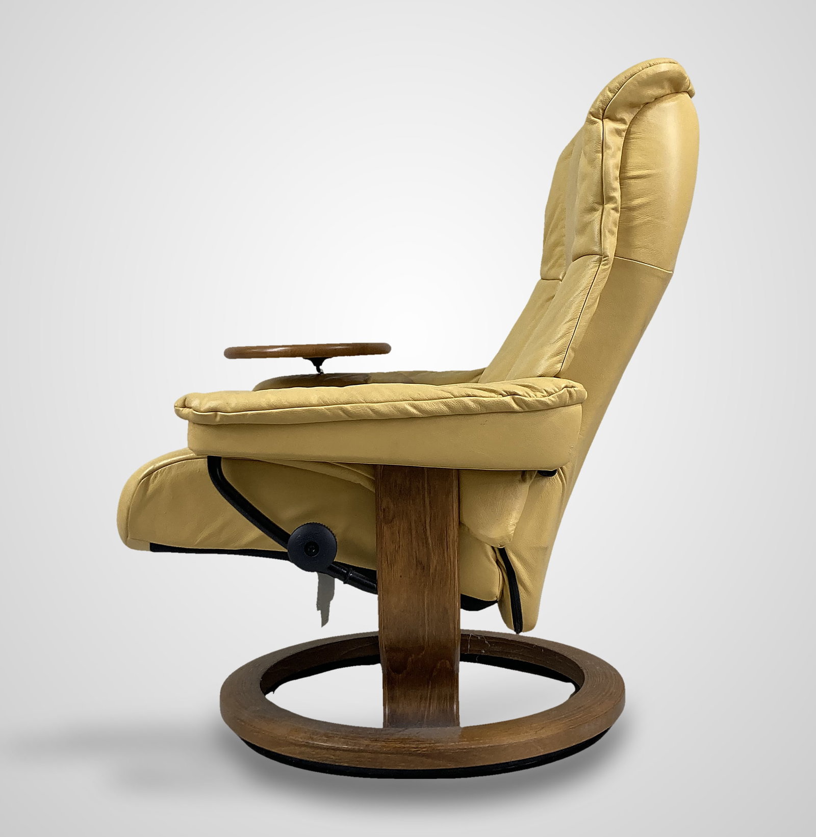 Ekornes Stressless Yellow Leather Swivel Recliner - 7