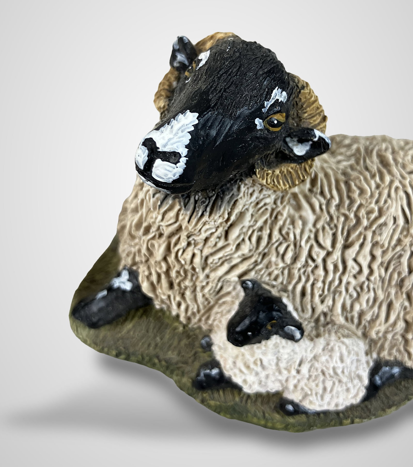 United Kingdom Sheep Figurines - 3