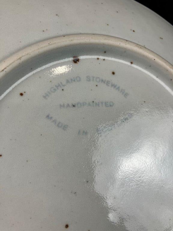 Studio Pottery Cat Plates Featuring Highland Stoneware - 7