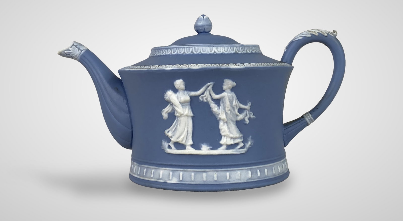 Blue Jasperware Teapot - 4